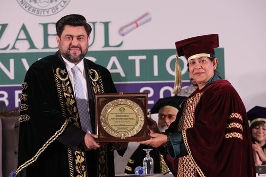 Shield Presentation to the Vice Chancellor
